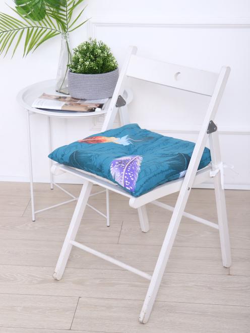 Подушка на стул - Перья зеленые