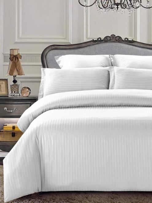 КПБ Страйп-Сатин Евро с прост.на резинке 180*200*25 (БЕЛЫЙ)