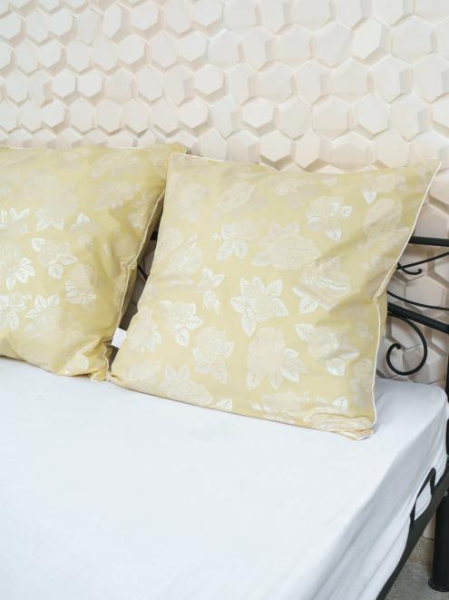 Наперник для подушки из тика с кантом - Шампань