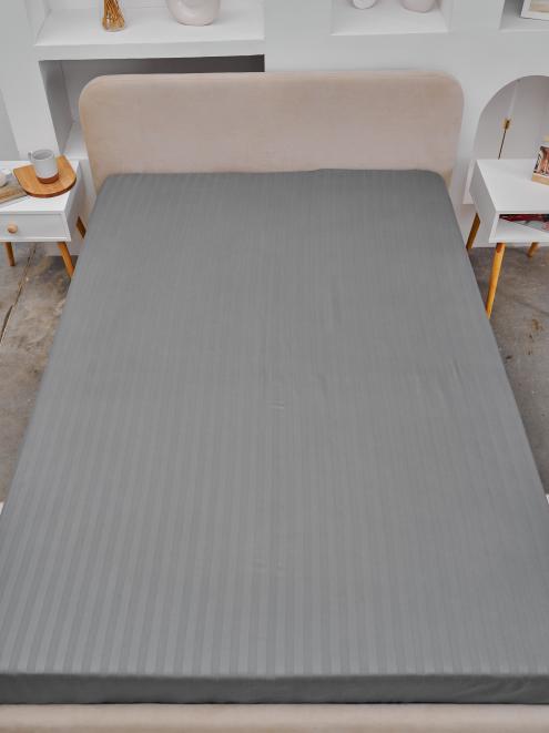 Простыня Микрофибра Страйп на резинке - Светло-серый
