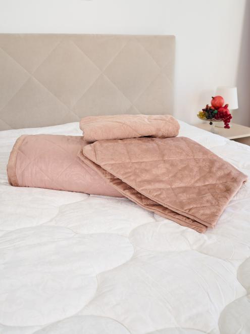 Набор покрывало и чехлы на подушку - Кристалл, цвет пудра